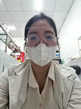 HinaLovely: онлайн-секс-чат