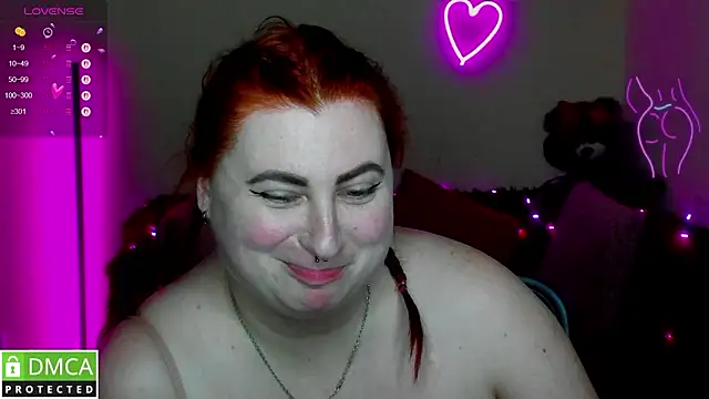 Chat +18 de Alicia_love00 ao vivo