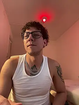 TitanNoir Show Webcam