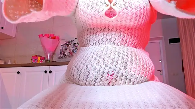 Chat +18 de HotTiffani ao vivo