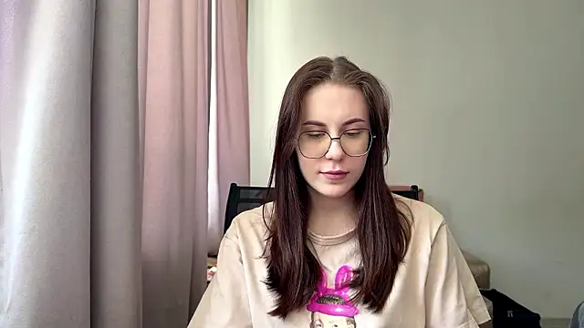 Chat +18 de JanelleCourville ao vivo