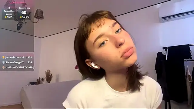 DeltaNorwoode Chat XXX live