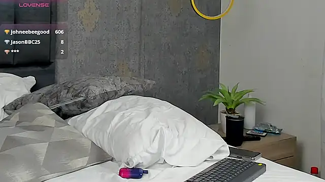 Alejandroo_Montenegro Webcam show