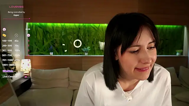 Chat +18 de JuleeSamec ao vivo