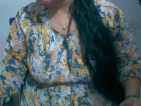 Cute_Aliyaa: онлайн-секс-чат