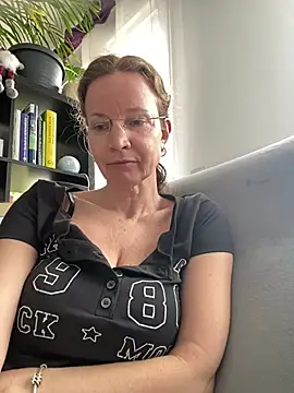 Chat XXX en directo de AnnikaRose