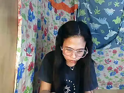 PinaySkinnyGirl Chat XXX in diretta