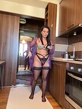 Chat XXX ao vivo de Hotmomcheckk_