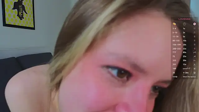 Chat +18 de TiffinyMergist ao vivo