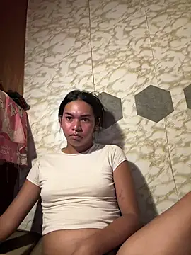 youryummybabyn Webbikameraesitys