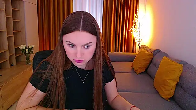 XXX chat uživo modela _Mia_Adams