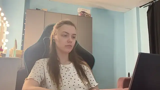 AndreeMerryman 即時 XXX 聊天