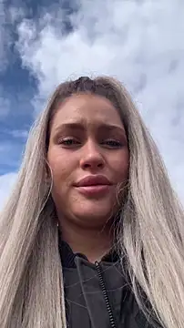 KikiWatson 现场XXX聊天