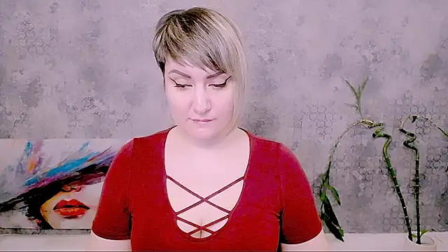 Djullia 现场XXX聊天