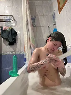 horny_milkis live XXX chat