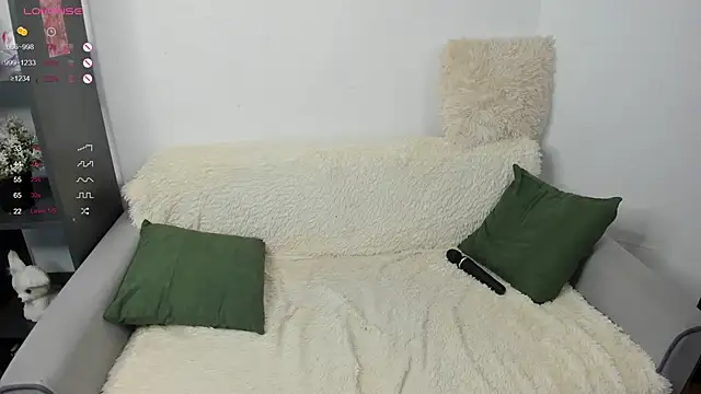 MilenaKeeks Adlı Modelin Canlı XXX Sohbeti