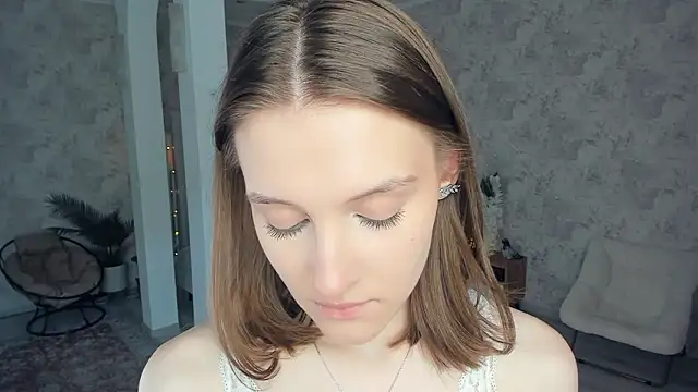 LianneBynon's Live XXX Chat