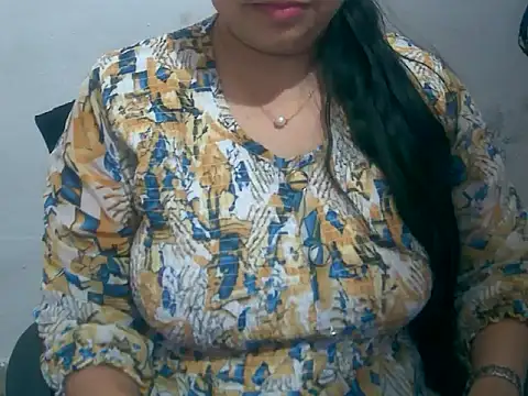 Cute_Aliyaa 现场XXX聊  天