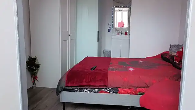 Chat +18 de HotSpicyGujju ao vivo