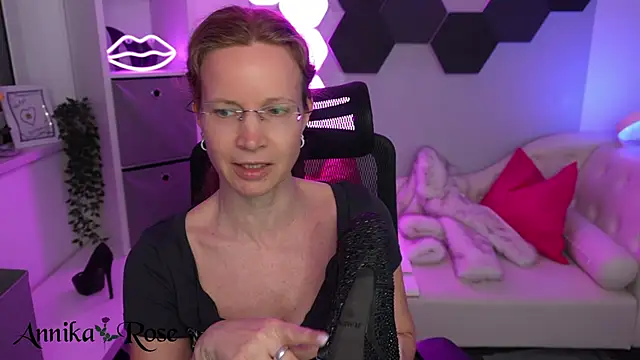 XXX chat uživo modela AnnikaRose