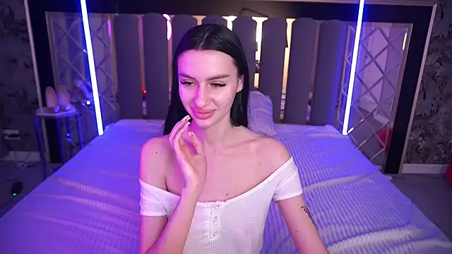 XXX chat uživo modela Snow_WhiteeeX