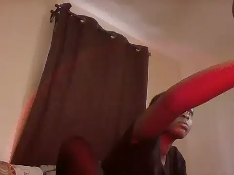 Show modela Bella_cute01 na web-kameri