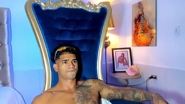 Show de antonio__444 na webcam