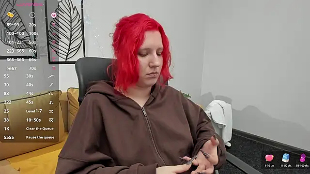 Hailey_Foxy Show in webcam