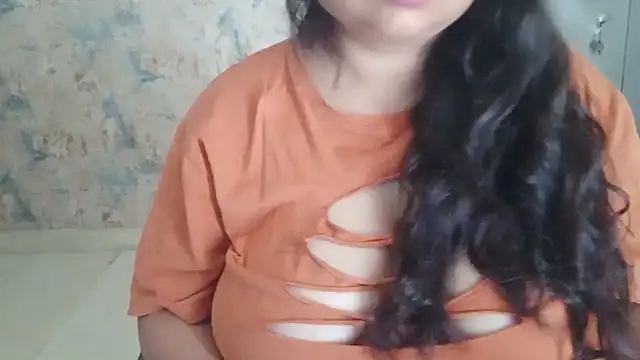 Pokazy przed kamerką – yoursnishaa