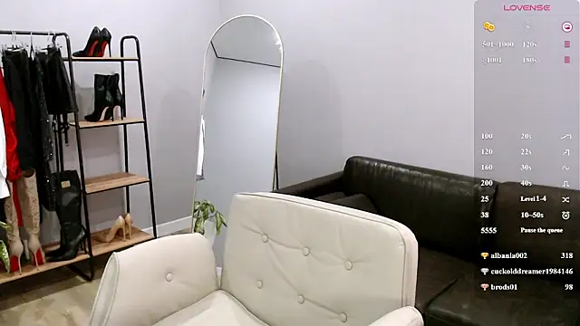 Онлайн чат XXX Ella_Sea