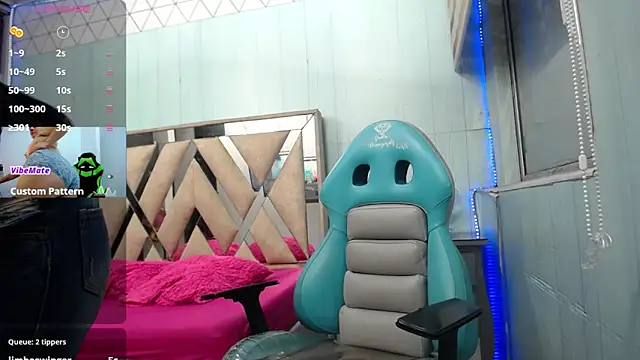 Živý XXX chat allison_max_tattoo