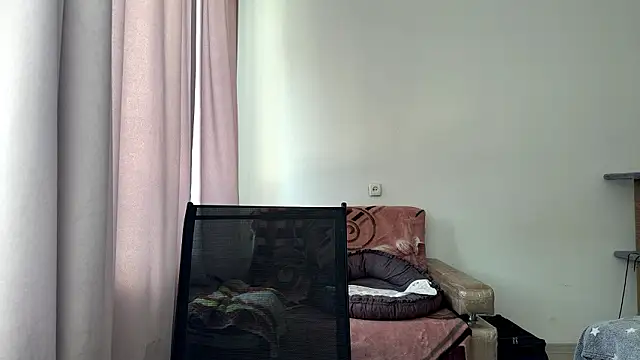 JanelleCourville live XXX chat