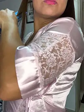 XXX chat uživo modela Pretty__Milf