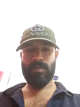 Bigkannan: διαδικτυακό σόου στην κάμερα