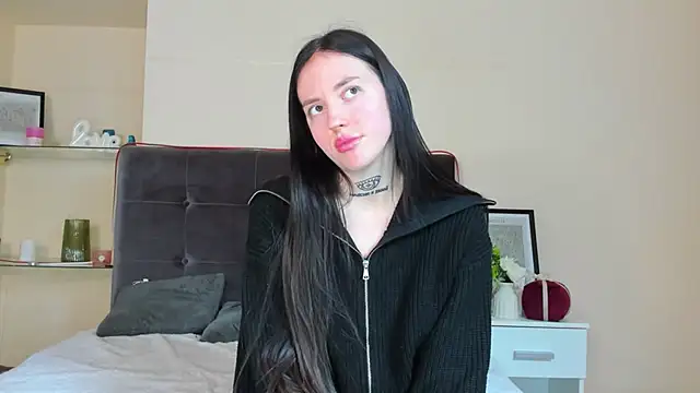 AdrianaCult: απευθείας συνομιλία ΧΧΧ