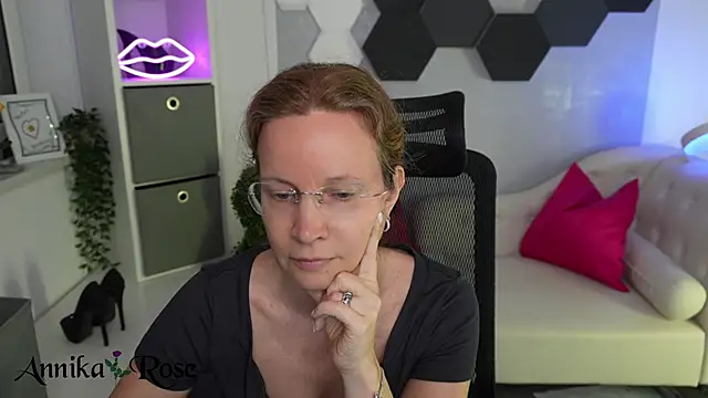 AnnikaRose Live XXX-chat