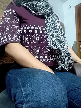 แชท XXX สดของ Anamika_24