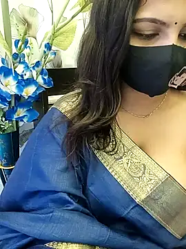 XXX chat uživo modela Divya_girl