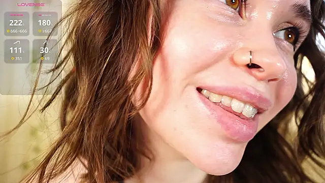 alma_yammy – webcam-show