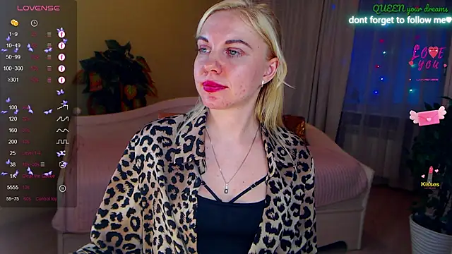 XXX chat uživo modela LiSinDoll