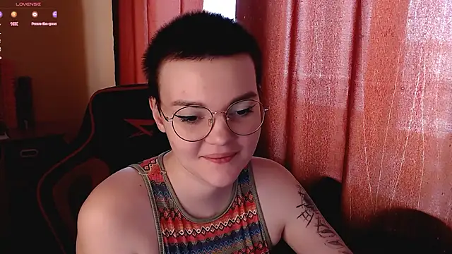 KrisNeal 网络视讯表演