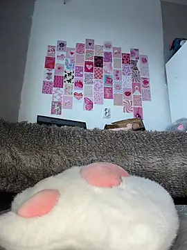 XXX chat uživo modela ariellli_so_hot