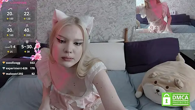 Show modela doggy_uwu19 na web-kameri