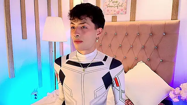 แชท XXX สดของ OzorioDany