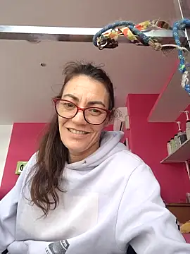 Eimikuro11's Live XXX Chat