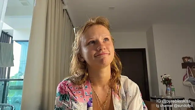 XXX chat uživo modela lxsundollyxl