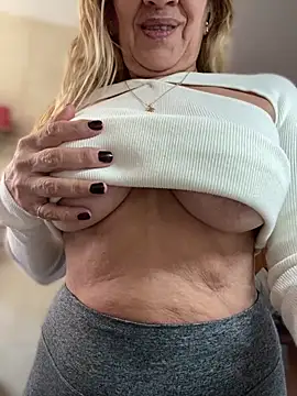 XXX chat uživo modela camelia3