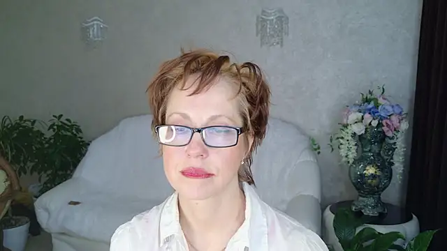 LioraWeiss' Live XXX Chat