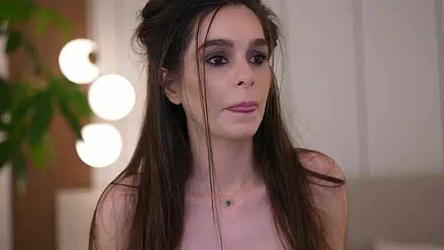 Chatroom XXX en direct de DoviaClaire