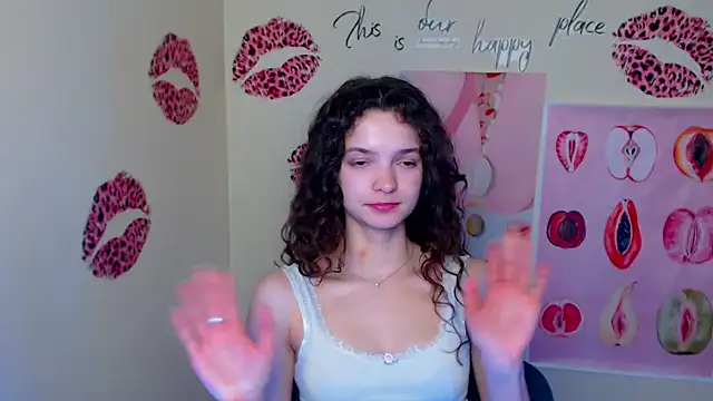 _SusieSu_ Adlı Modelin Canlı XXX Sohbeti